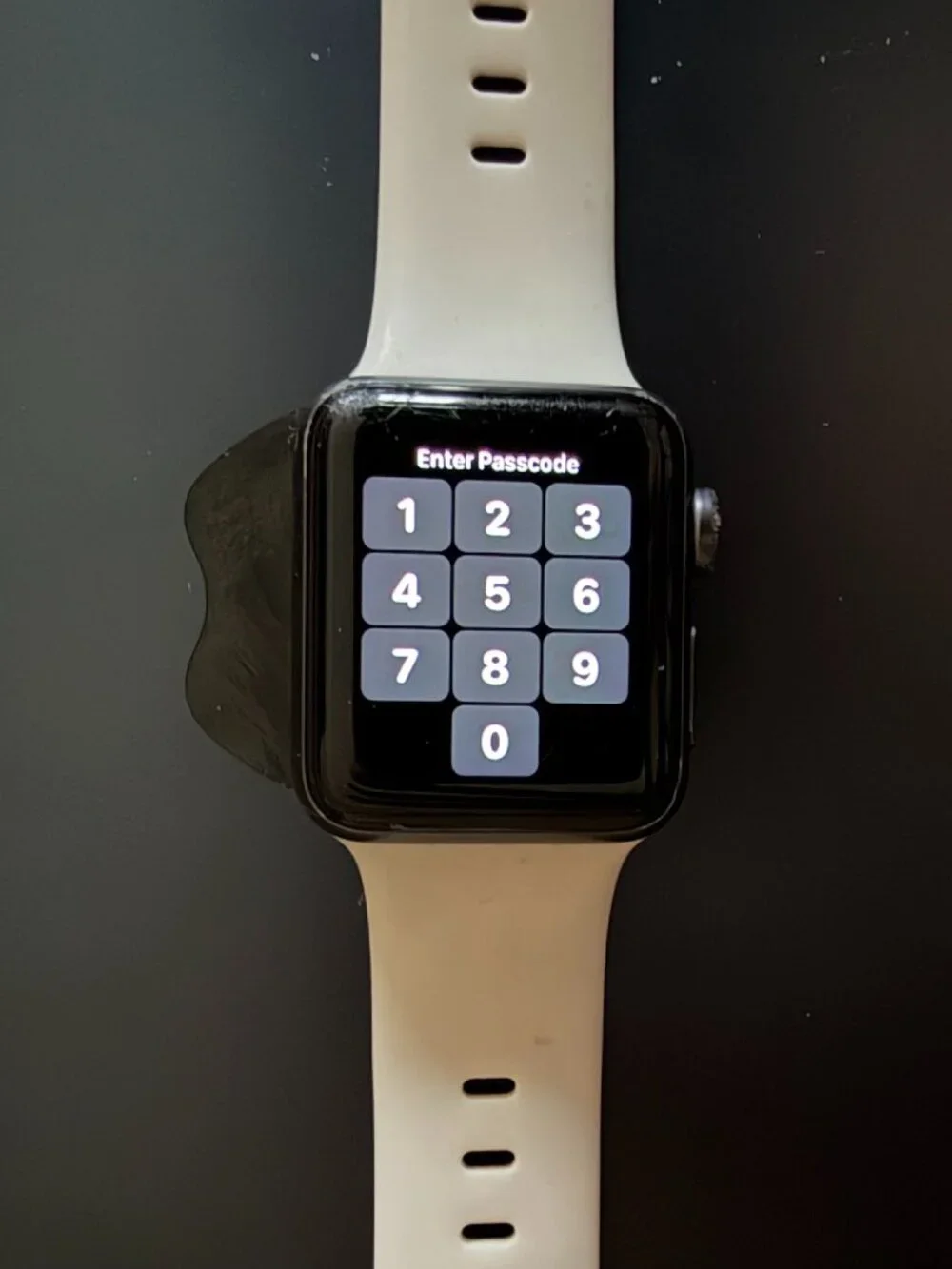 Apple Watch Series 3 (non-GPS) - White Silicone Adjustable Band